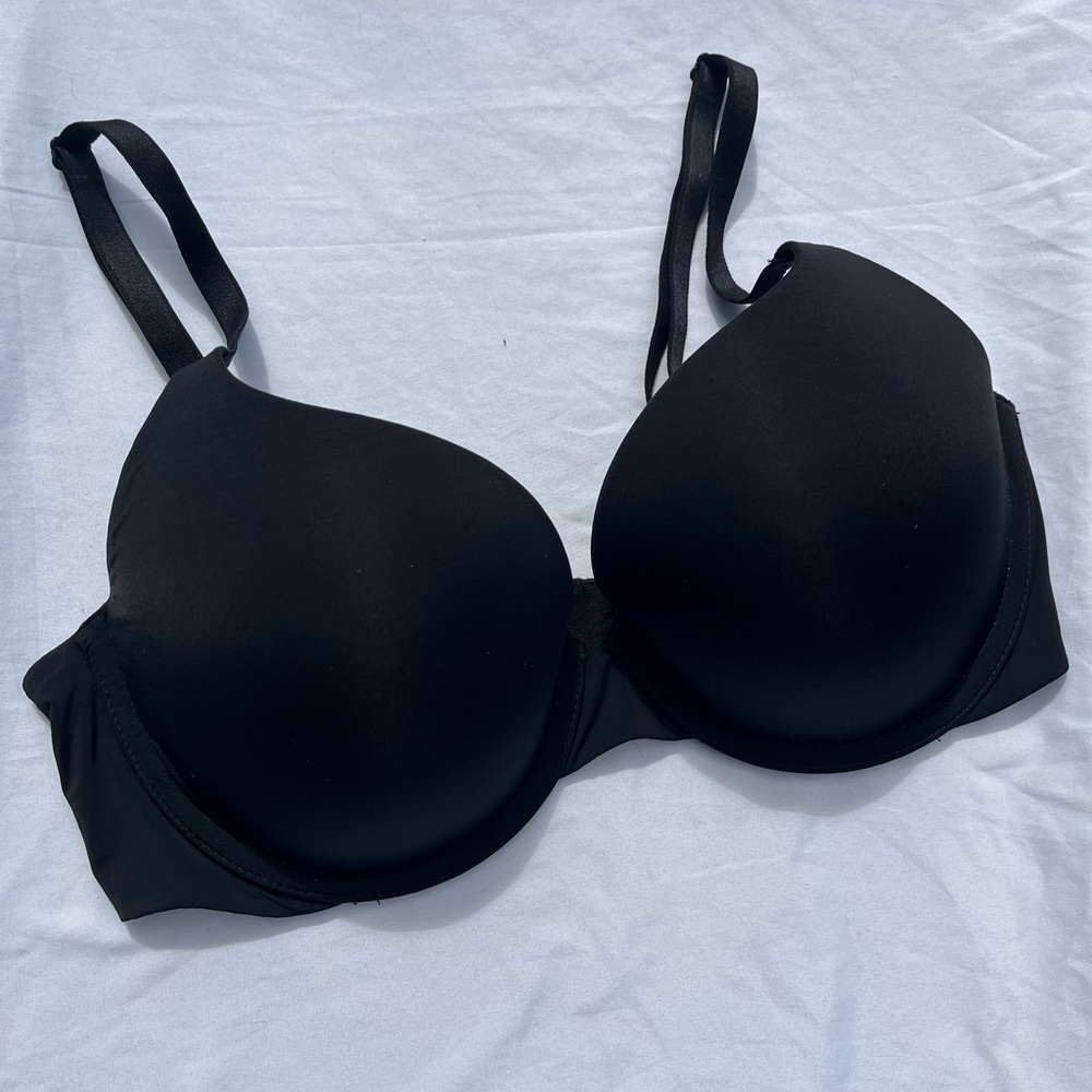 Victoria’s Secret Black Bra